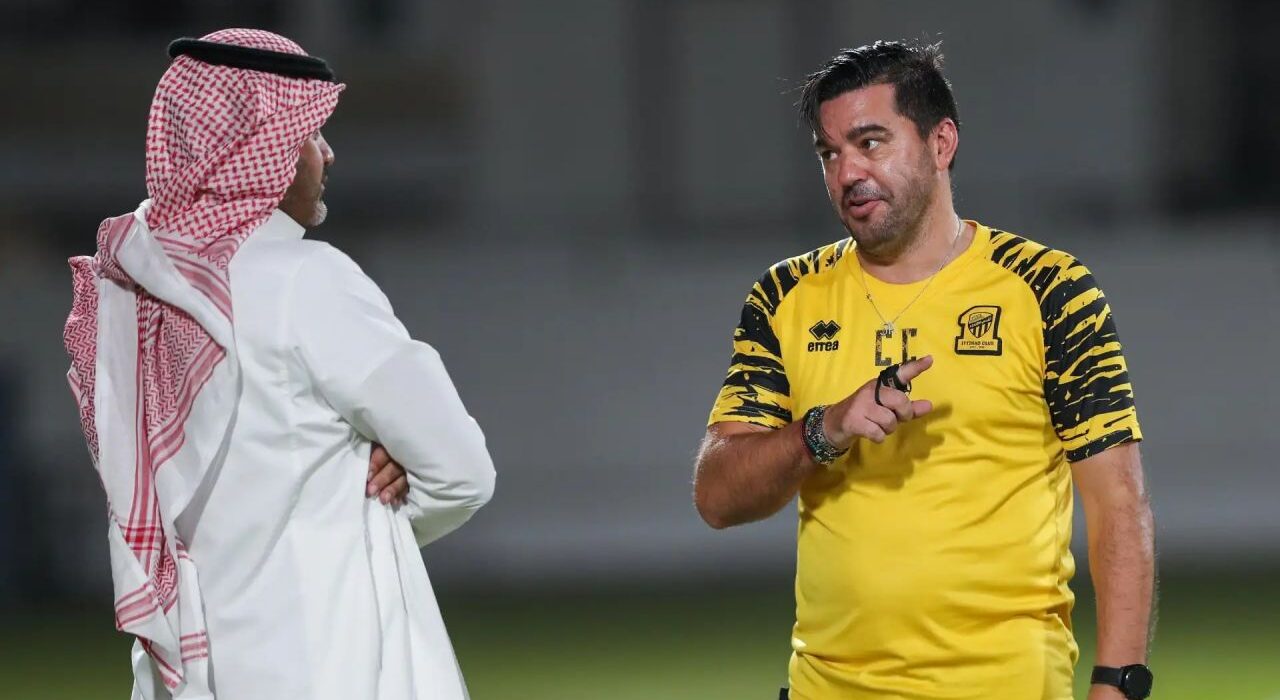 Contra a „erupt“ după concedierea sa șocantă: suma cerută drept despăgubire, colosală!