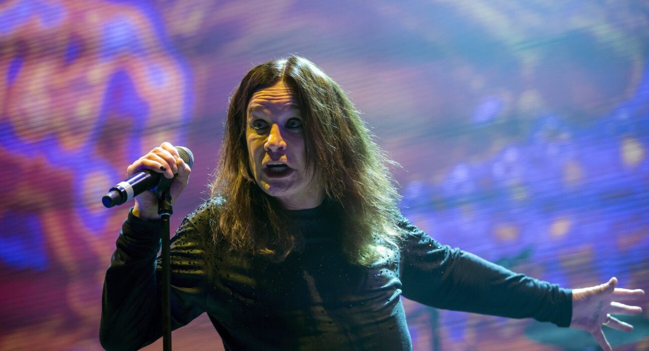 Cum a ajuns Ozzy Osbourne să fie supranumit „Prințul Întunericului”