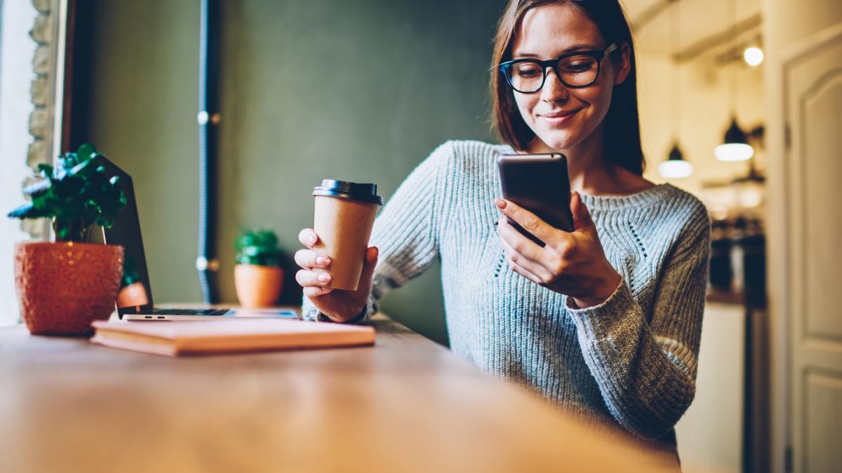 Impactul subliminal al „socializării online” asupra creierului