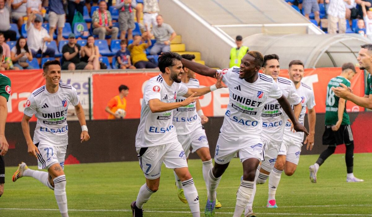 Patronul din Superliga a făcut show după meciul de luni: „Am băut un pahar de vin azi, nu cinci”