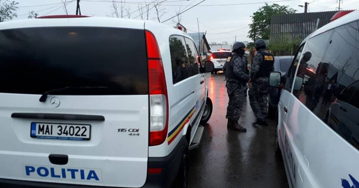 Trei oameni de afaceri reţinuţi şi alţi trei sub control judiciar într-un dosar privind rambursări ilegale de TVA. Prejudiciu de peste 9 milioane de euro