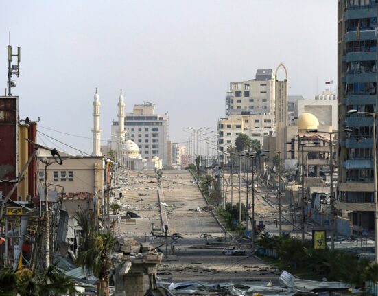 Forțele Aeriene Române au evacuat 12 copii palestinieni și 36 de aparținători răniți din Israel