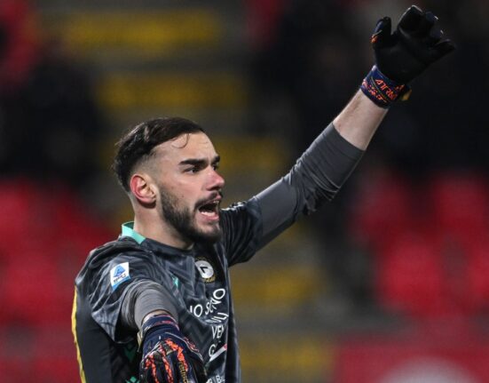 Răzvan Sava devine titular în Serie A, dar italienii îl critică! Marea problemă a portarului român