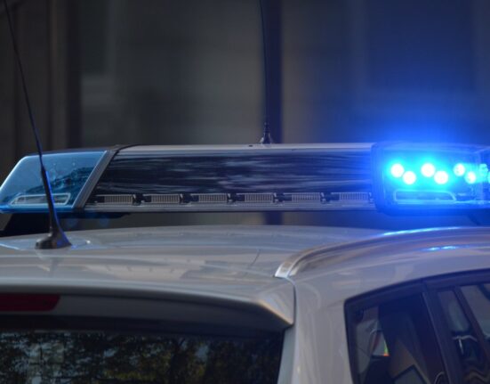 Gravidă în travaliu, escortată de polițiști la spital. Mesajul tatălui recunoscător