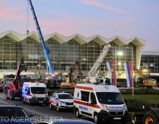 Arestări în Serbia, în urma tragediei de la Novi Sad, la aproape un an de la eveniment