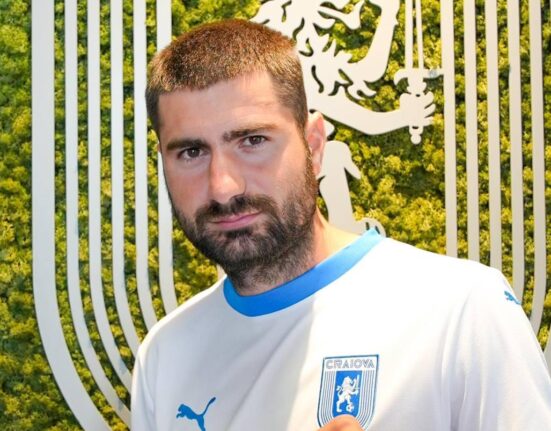 SuperLiga: Întăriri pentru Rădoi – Un experimentat fundaș a semnat cu Universitatea Craiova