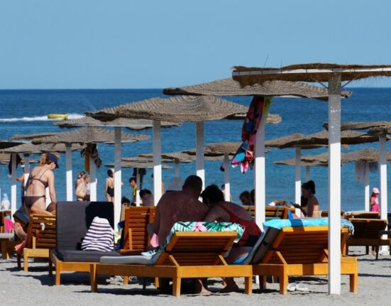 Litoralul își cheamă turiștii înapoi. Reduceri la „all inclusive” în plin sezon. Cu cine concurează Riviera Românească la prețuri