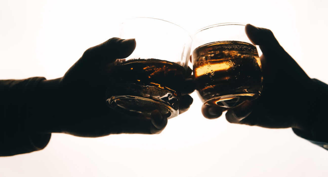 Scandalul spirtoaselor din Parlament: Camera Deputaților, precizări privind achiziţia de băuturi