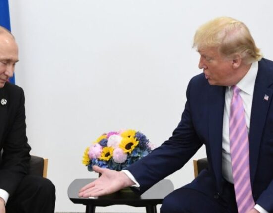 Bloomberg: Trump ar fi discutat cu aliații despre posibile concesii teritoriale în cadrul negocierilor de pace cu Rusia