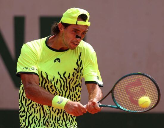 „Acesta e abuz de autoritate” » Un jucător de tenis a fost oprit în aeroport și obligat să plătească o taxă suplimentară