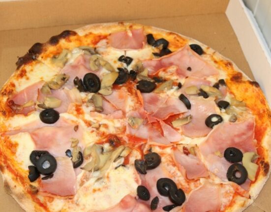 Măsurile de austeritate dincolo de cifrele reci. „Așa dispare încet o pizzerie. Nu leneșă, nu arsă, ci sufocată de costuri”