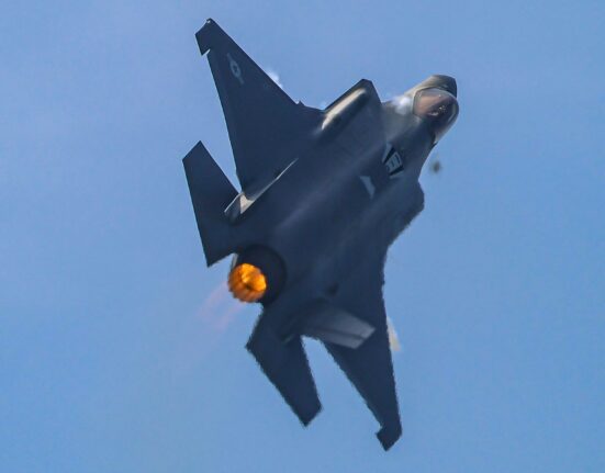 „Bomba tarifară” a lui Trump aruncă în aer o înțelegere bănoasă, pentru 36 de avioane de vânătoare F-35, cu un aliat privilegiat al SUA