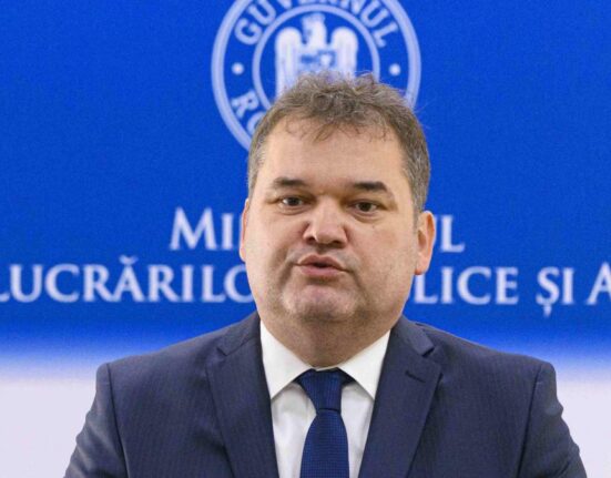 Guvernul vrea să transforme amenzile neachitate în fapte penale, pasibile de pușcărie sau muncă în folosul comunității