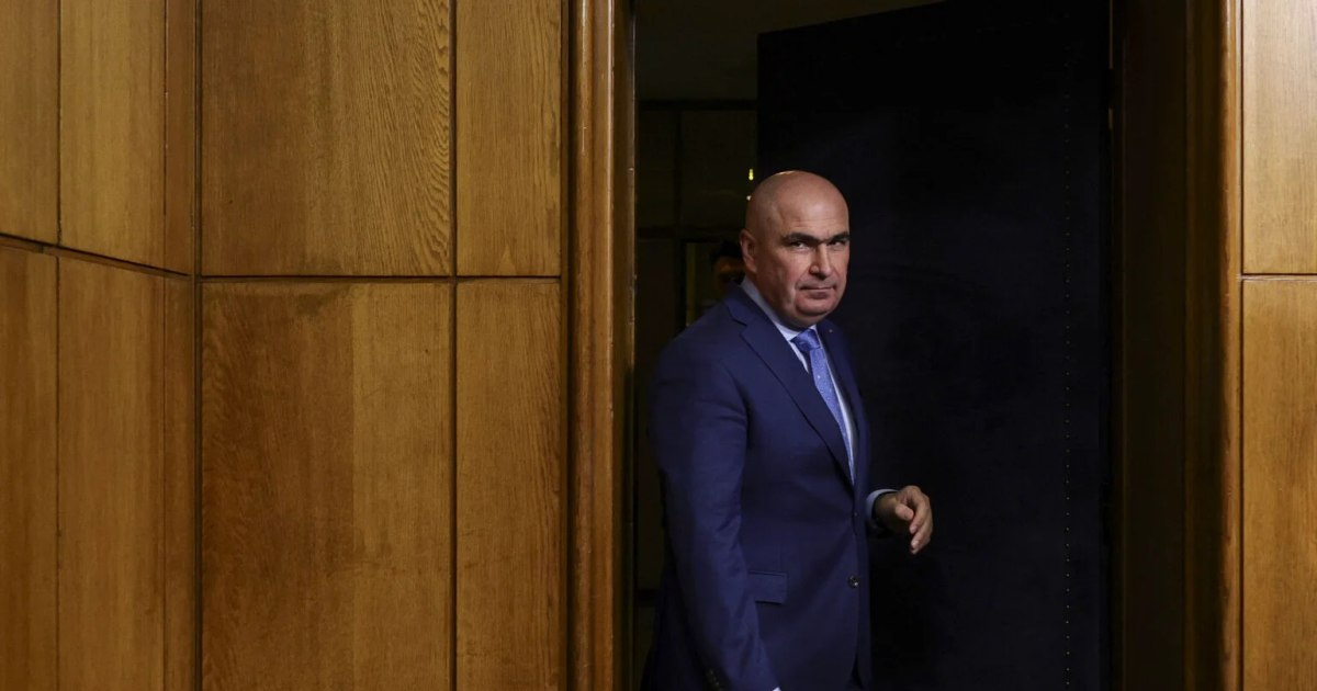 Angajații Guvernului cer oprirea „concedierilor haotice”. FNSA, ultimatum pentru Bolojan: „Ne pregătim de proteste masive!”