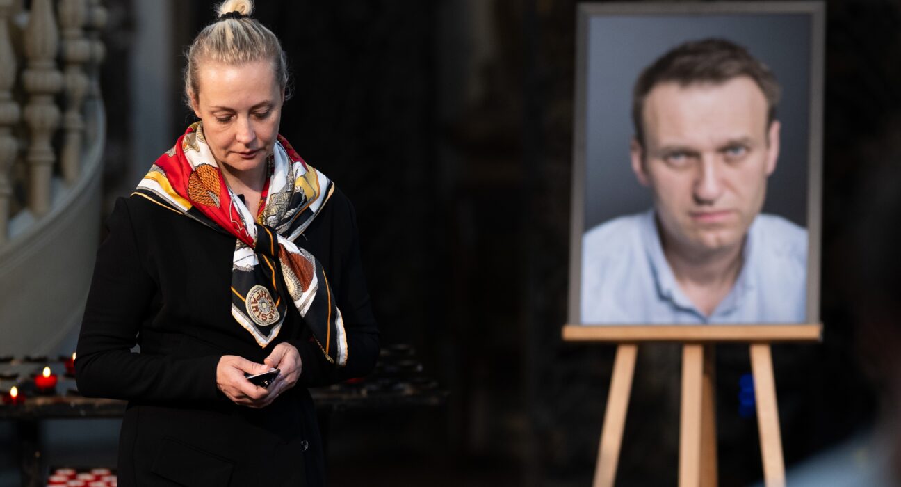 Văduva lui Navalnîi îi cere lui Putin să-i elibereze pe opozanții încarcerați. „Știu mai bine decât oricine costul întârzierilor în eliberarea prizonierilor”