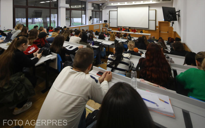 DOCUMENT Câți studenți străini vin la universități din România și ce studiază. Țările cu cei mai mulți studenți