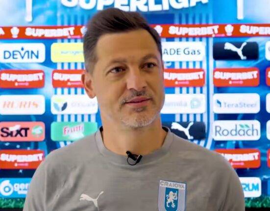 Rădoi, conferință-fulger: „Mă gândesc la ei, săracii!”