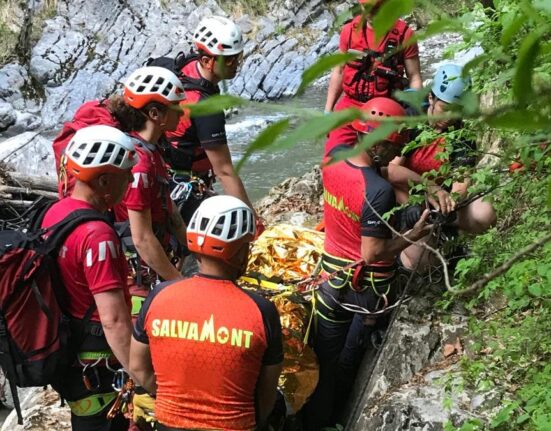 Un turist englez a murit pe un traseu din Bucegi