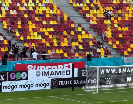 Galeria Rapidului încalcă regulamentul FRF la derby-ul cu FCSB?! Detaliul surprins pe Arena Națională