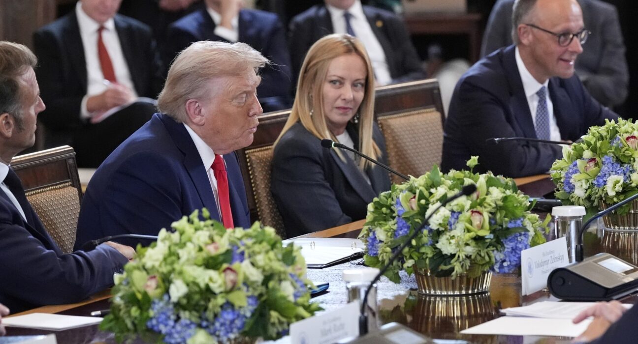 Nici unul dintre cei 7 lideri europeni nu a rostit numele lui Putin sau al Rusiei. Meloni: „Am fost de la început de partea Ucrainei și așa vom fi” / Ce a mai spus premierul Italiei, la 30 de centimetri de Trump