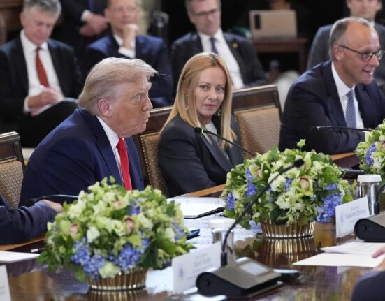 Nici unul dintre cei 7 lideri europeni nu a rostit numele lui Putin sau al Rusiei. Meloni: „Am fost de la început de partea Ucrainei și așa vom fi” / Ce a mai spus premierul Italiei, la 30 de centimetri de Trump