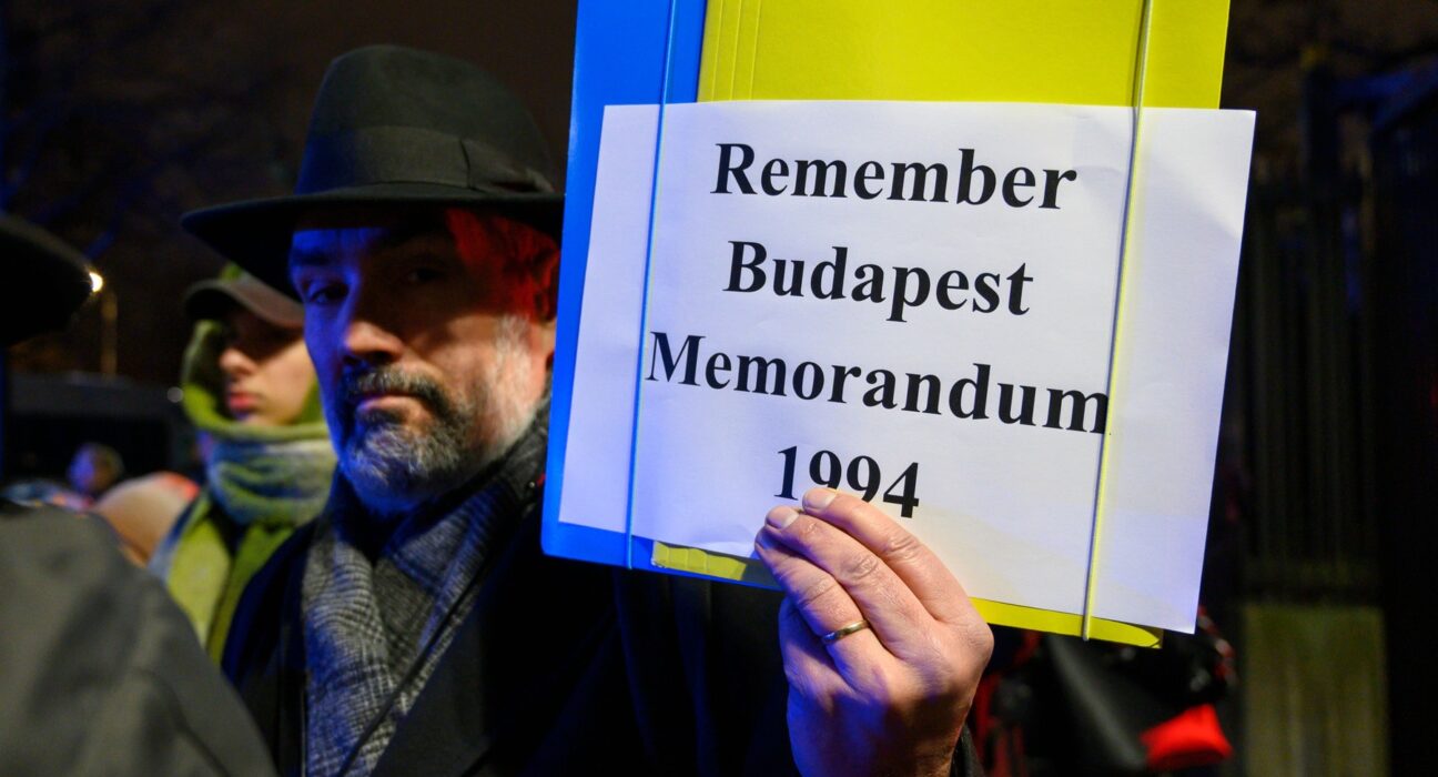 Trump face „o mare greșeală” cu Putin. Avertismentul lansat de un personaj-cheie implicat în pactul prin care Kievul a dat la schimb armele nucleare pentru garanții de securitate