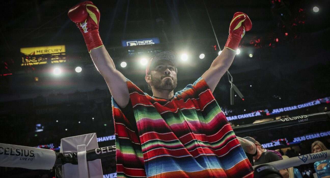 Pugilist de renume, de 4 ori campion, arestat imediat după deportare. Acuzații că a fost un „sicario” al temutului cartel Sinaloa