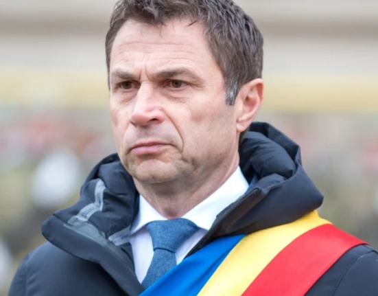 DNA percheziționează casa și biroul primarului liberal al Mangaliei. Edilul ar fi luat șpagă