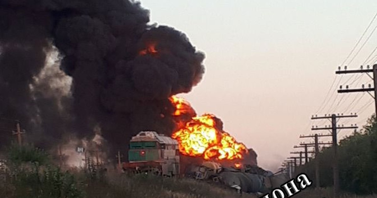 Tren rusesc cu combustibil destinat aprovizionării infanteriei, atacat cu drone de ucraineni