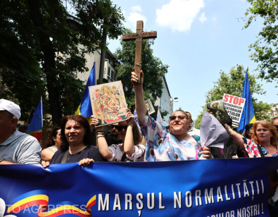 Suveraniștii copy/paste, circ și fapte penale