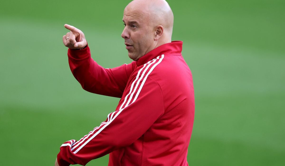 Fostul portar al lui Liverpool îl pune-n gardă pe Arne Slot: „Cu tot respectul, nu a mai trecut prin așa ceva”