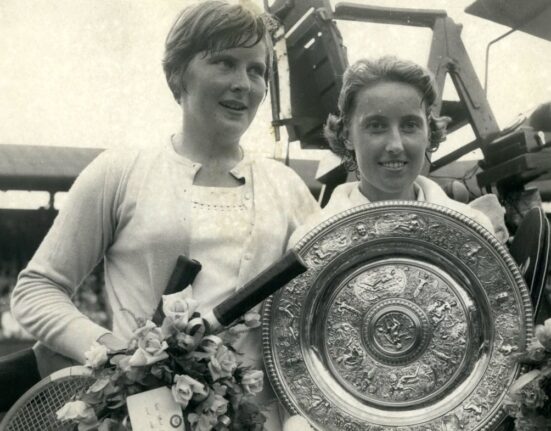 „Nu auzeam arbitrul, doar îi citeam pe buze cuvintele” » A murit o triplă campioană de Grand Slam, cu o poveste aparte: „Refuza fustele, prefera pantalonii scurți”