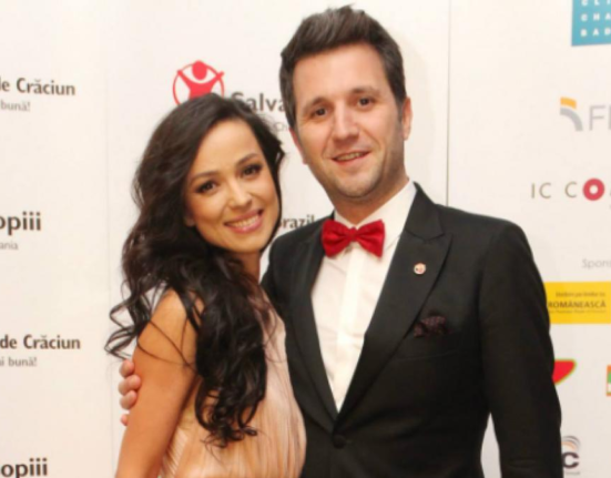 Andi Moisescu și Olivia Steer ar fi divorțat după 22 de ani de căsnicie. Au 2 copii împreună