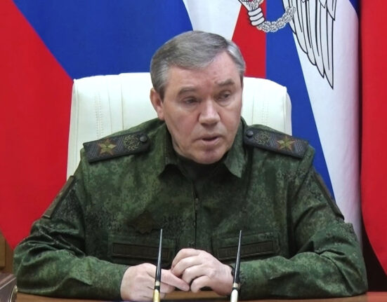 FOTO O hartă filmată în spatele generalului Gherasimov sugerează intenția Rusiei de a ajunge până la granițele României