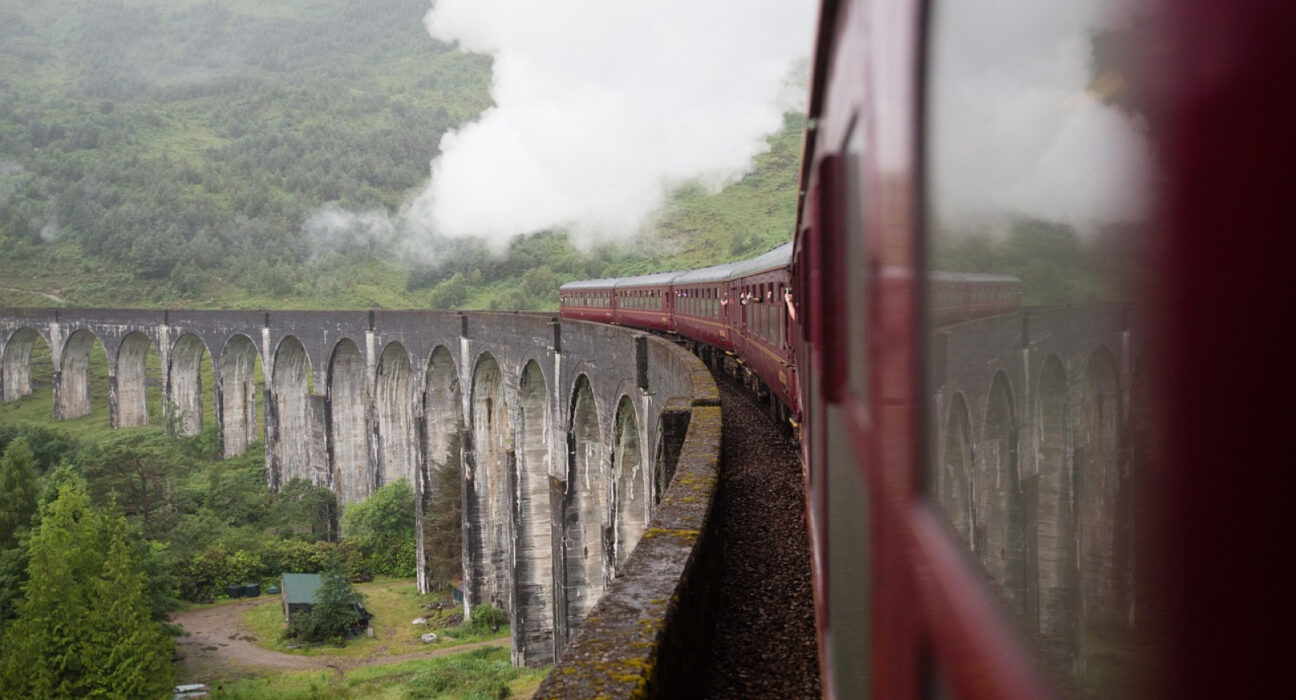 Kim Jong Un, în drum spre China cu un tren blindat care are 90 de vagoane. Pe drum, se va delecta cu vinuri franțuzești și homar proaspăt