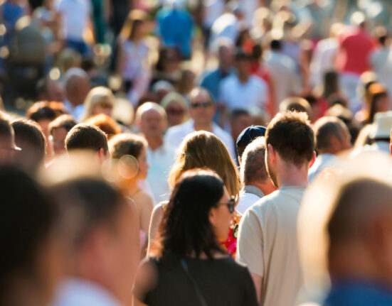 Cu cât va crește șomajul în România în urma concedierilor din administrația locală / Bolojan: Mediul privat poate să angajeze o mare parte din acești oameni