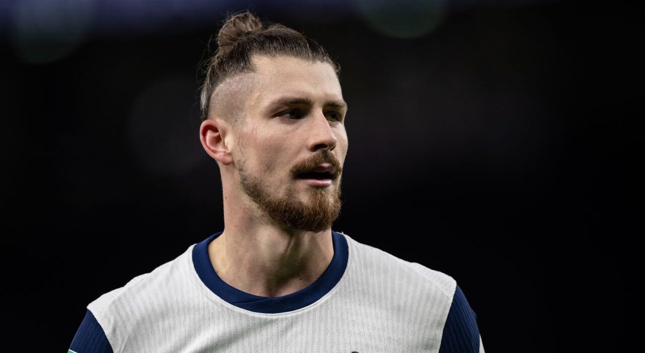 Radu Drăgușin, OUT! Decizia luată de Tottenham