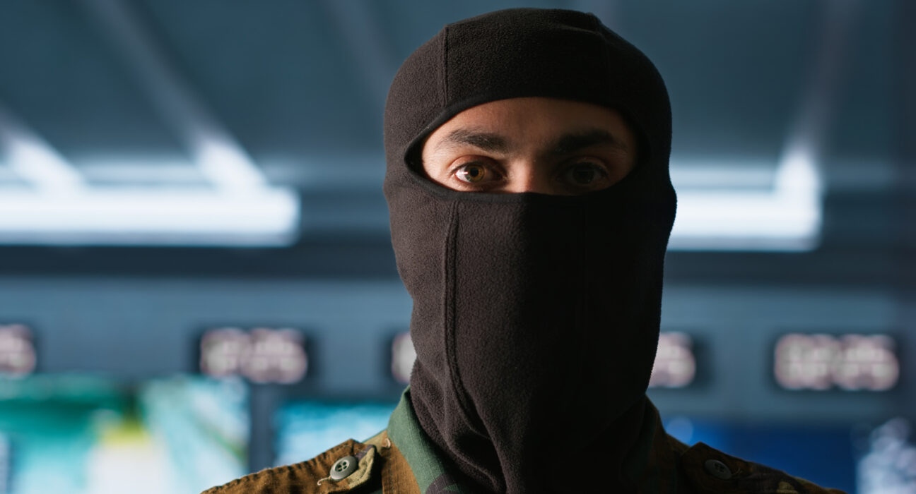 Adolescent jihadist arestat: Plănuia să atace Parlamentul European, Palatul Elysee și ambasadele mai multor state