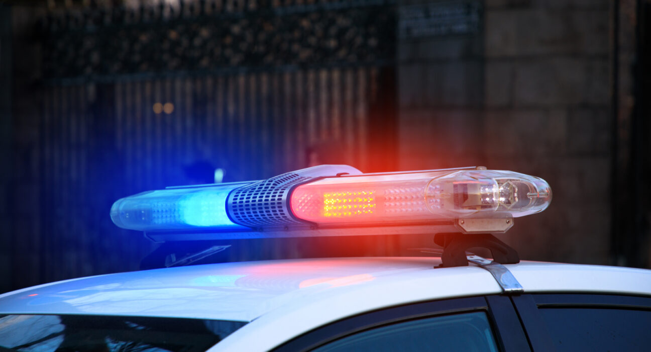 Un bărbat condamnat pentru tentativă de omor, prins de polițiști pe Aeroportul Iași cu acte false