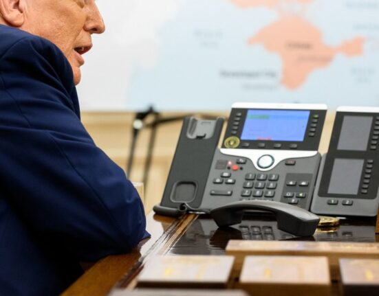 Trump anunță a doua etapă de sancțiuni împotriva lui Putin. Planul pus la cale de SUA și UE care ar trebui să prăbușească economia Rusiei