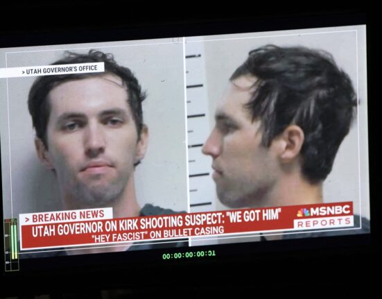 VIDEO Presupusul ucigaş al lui Charlie Kirk, un tânăr de 22 de ani pe nume Tyler Robinson. El nu era student la Utah Valley