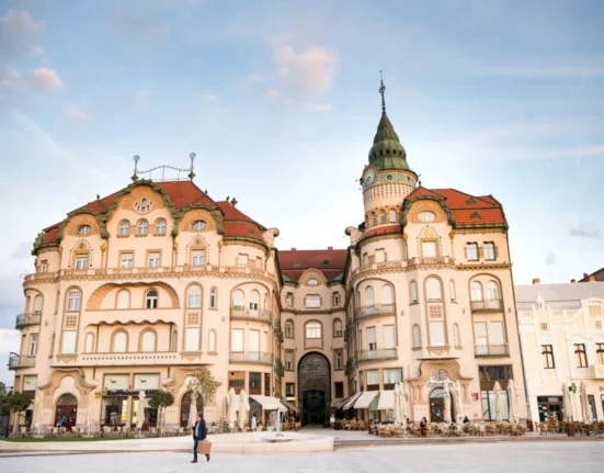 Oradea’s Secession-style Black Eagle Palace opens to visitors on European Heritage Days