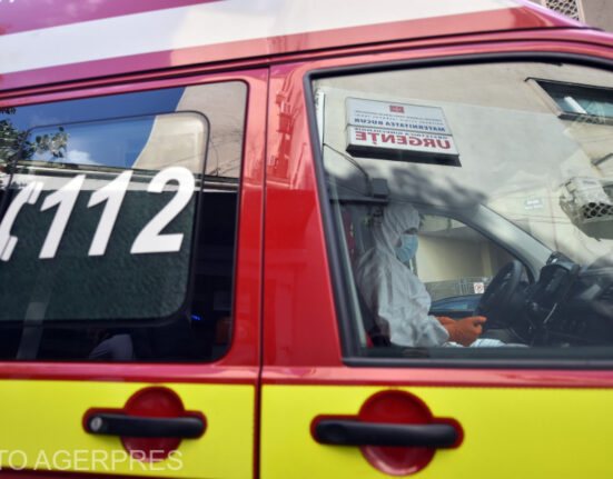 Ploieşti: Adolescentă care voia să se sinucidă, salvată în ultima clipă