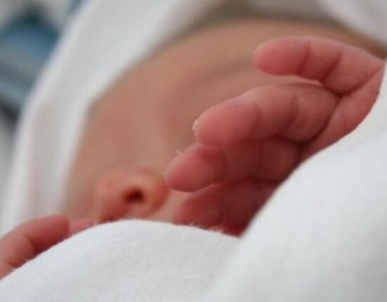 De ce se sinucid mai mulți tați decât mame după nașterea copilului