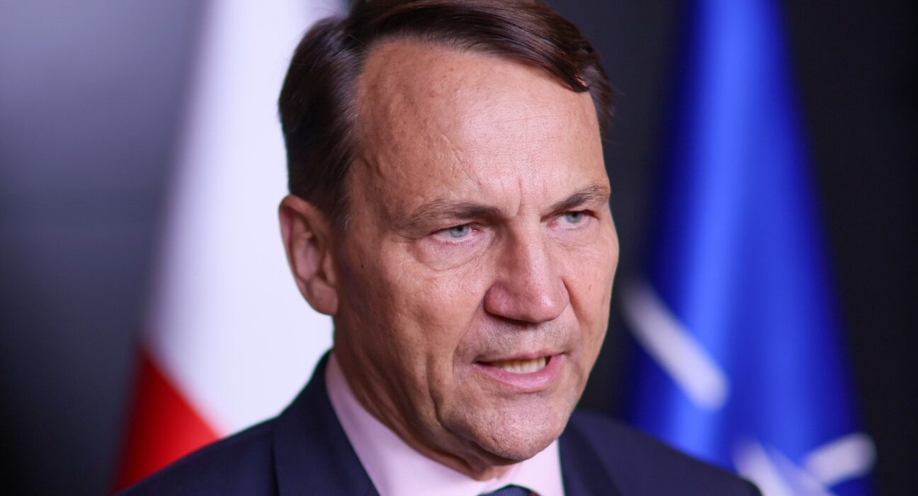 Ministrul de externe al Poloniei: „Dronele erau nefuncţionale, ceea ce îmi sugerează că Rusia a încercat să ne testeze fără a declanşa un război” / Keith Kellogg, sfat pentru europeni: Nu-l presaţi pe Trump!