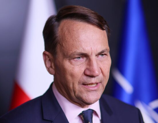 Ministrul de externe al Poloniei: „Dronele erau nefuncţionale, ceea ce îmi sugerează că Rusia a încercat să ne testeze fără a declanşa un război” / Keith Kellogg, sfat pentru europeni: Nu-l presaţi pe Trump!