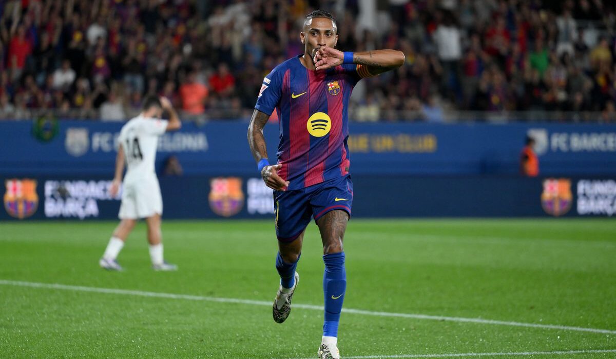 „Pedepsitul” Raphinha i-a dat replica lui Hansi Flick » Brazilianul a fost la înălțime în „setul alb” reușit de Barcelona cu Valencia
