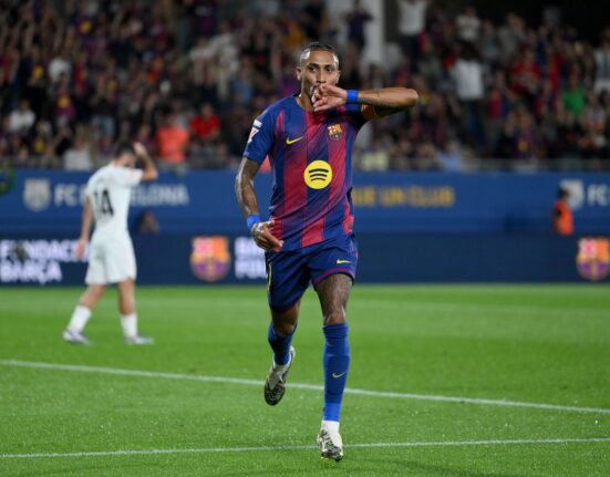 „Pedepsitul” Raphinha i-a dat replica lui Hansi Flick » Brazilianul a fost la înălțime în „setul alb” reușit de Barcelona cu Valencia