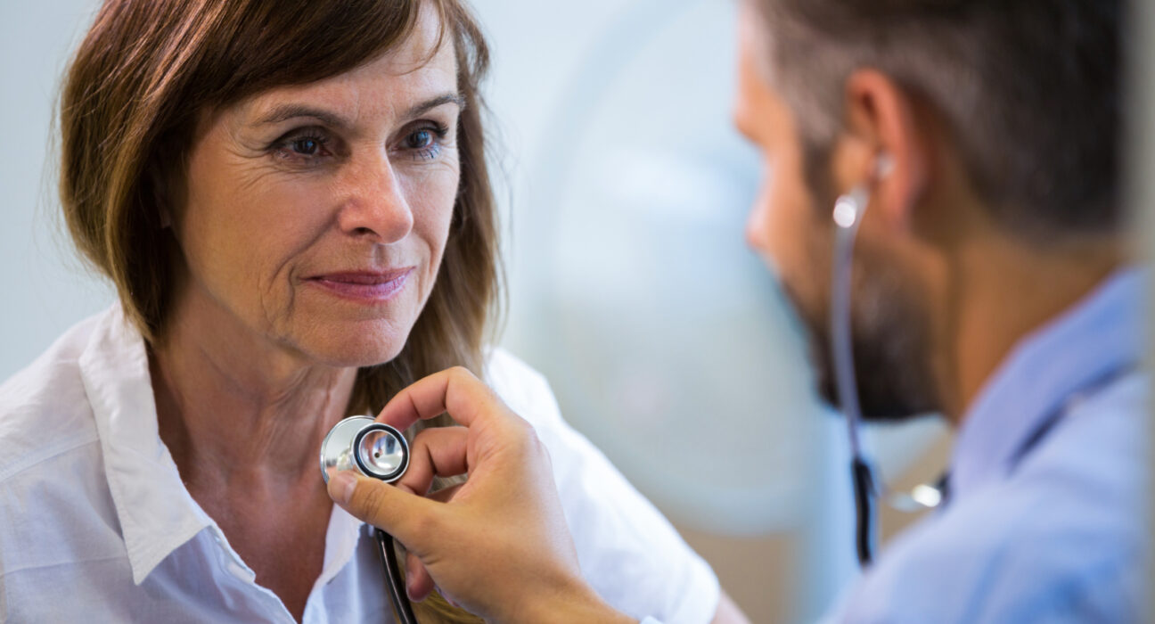 Care e diferența dintre control medical și consult medical