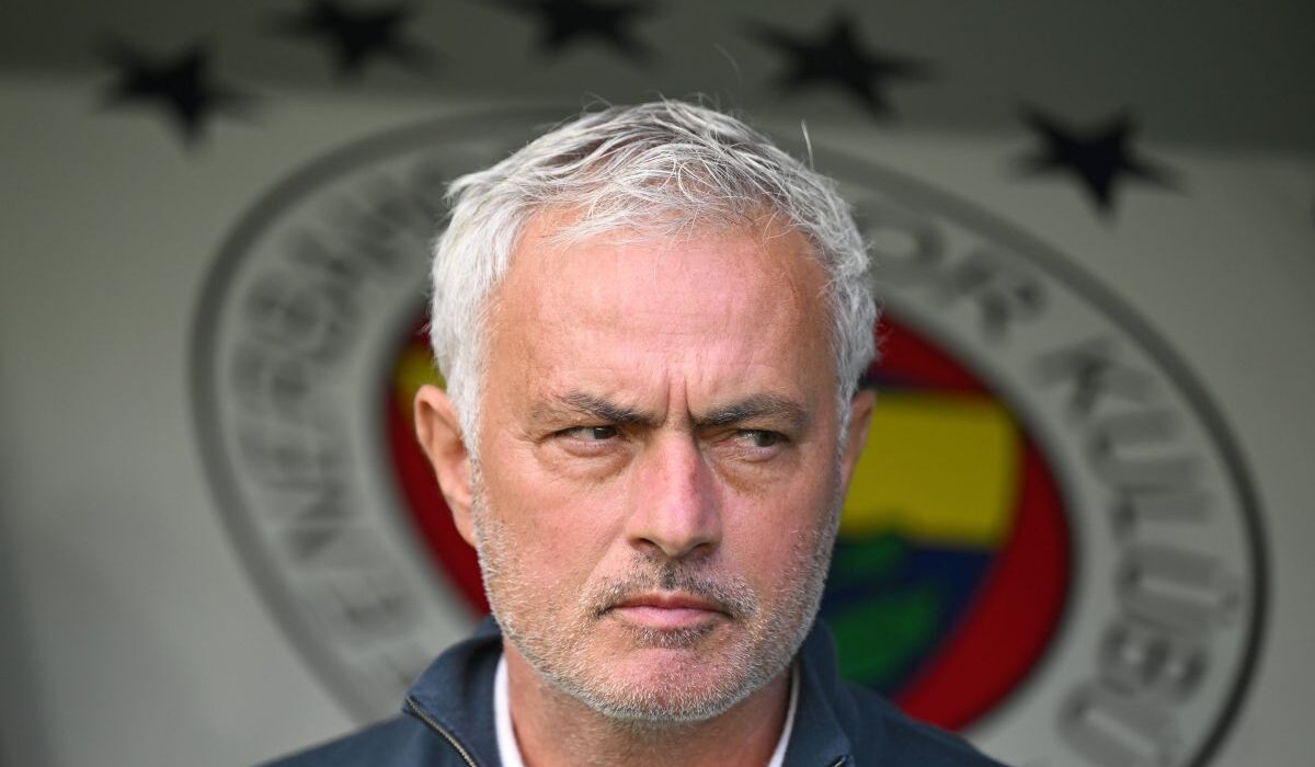 Bombă la miezul nopții: antrenorul a fost demis după eșecul din Liga Campionilor, Jose Mourinho, în negocieri avansate pentru a prelua echipa